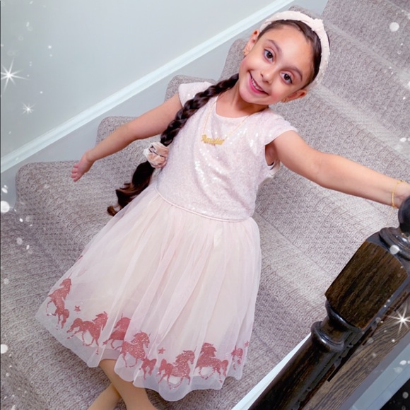 Meet your Posher, Rawan - Picture 1 of 1